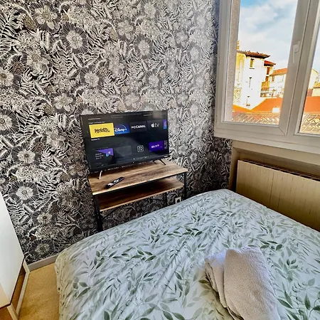 Hyper Centre De - N32 *