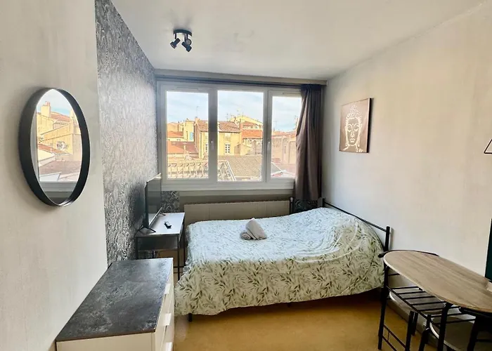 Hyper Centre De - N32 * Valence